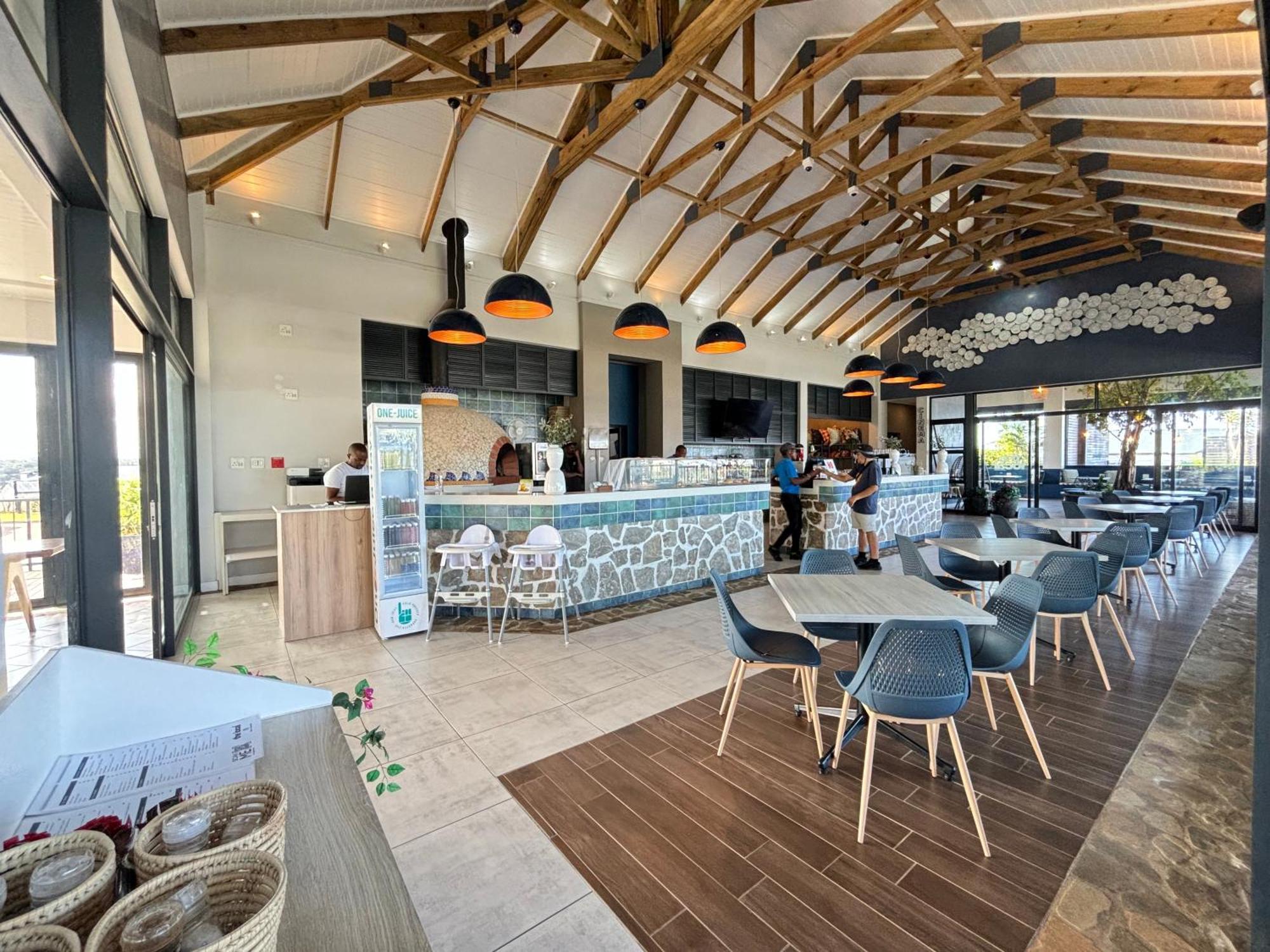 Ocean's Edge Escape! * Ballito